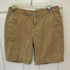 tan khaki shorts
